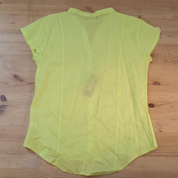 NWT ONIX neon fluorescent yellow button up top large - Picture 2 of 7